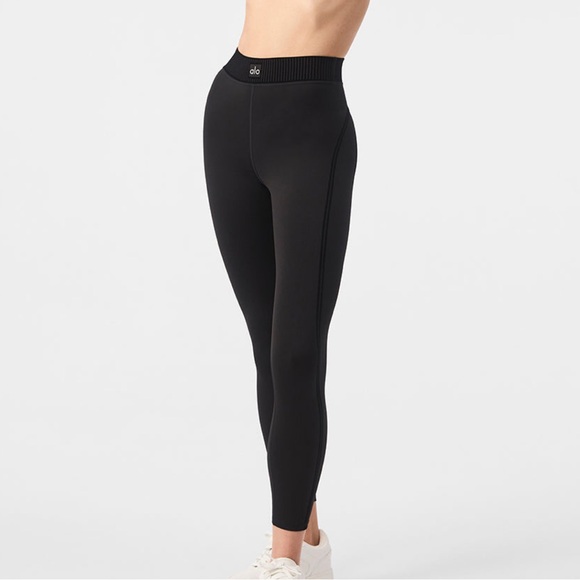 ALO Airlift High-Waist 7/8 Line Up Legging - Picture 1 of 7